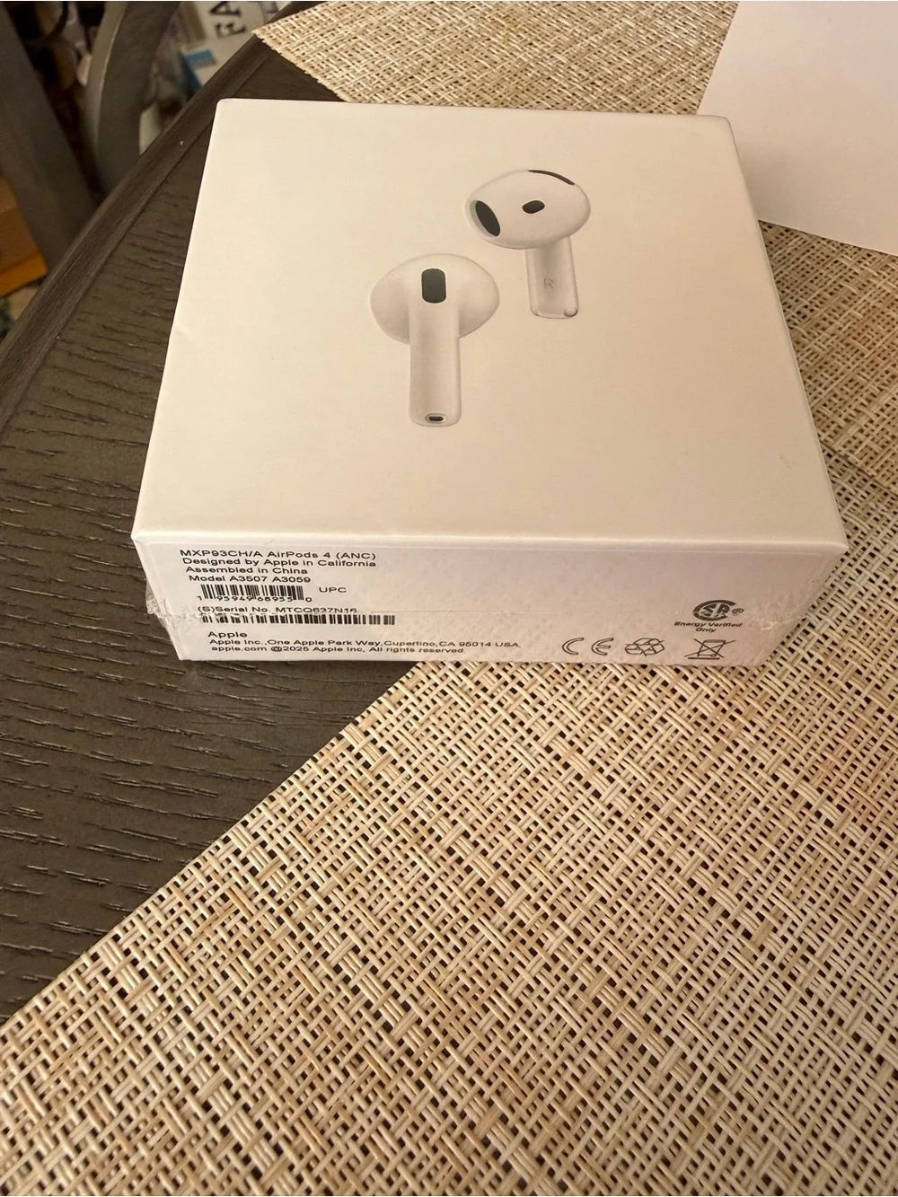 Apple AirPods 4 W (ANC) Active Noise Cancellation